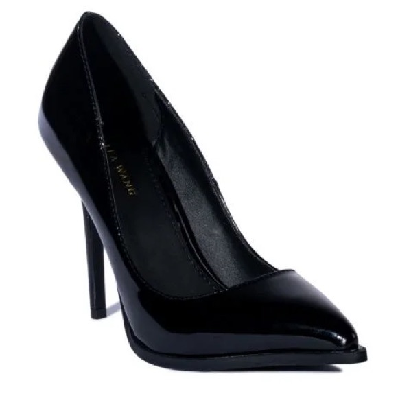 Black Stiletto Pumps - Picture 2 of 7